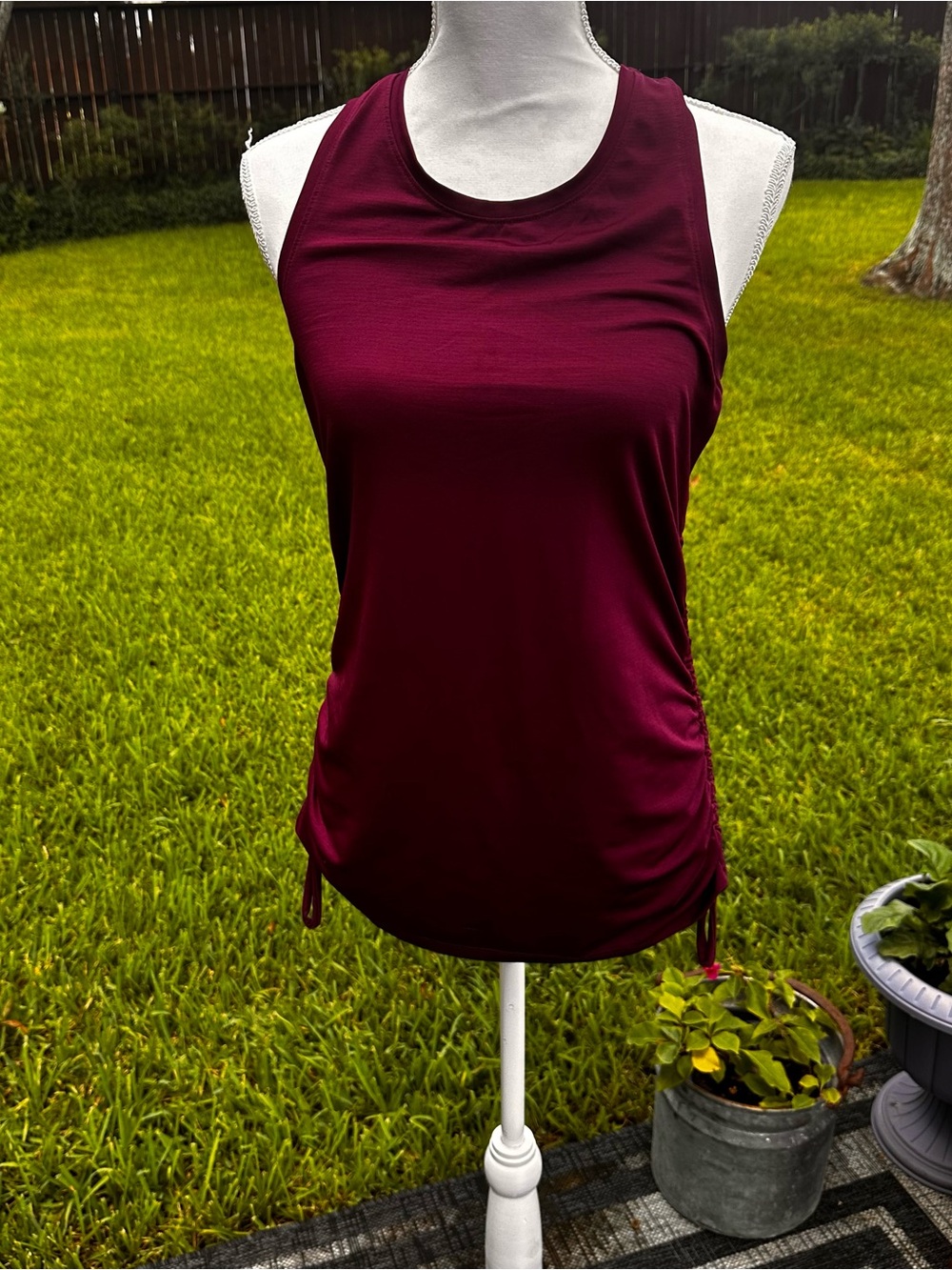Sleeveless Burgundy Women's Tank Top